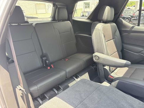 Used 2022 Chevrolet Traverse High Country FWD image 28