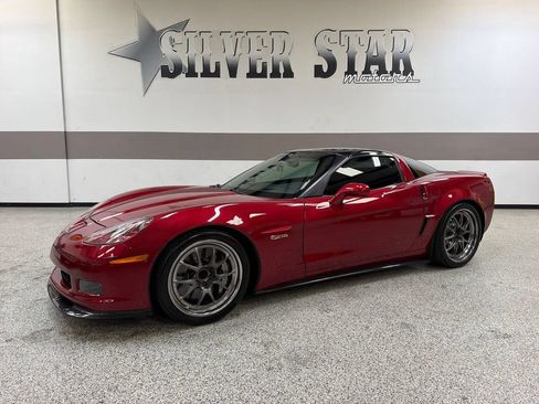 Used 2011 Chevrolet Corvette Z06 RWD image 1