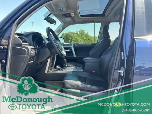 Used 2017 Toyota 4Runner Limited AWD/4WD image 12