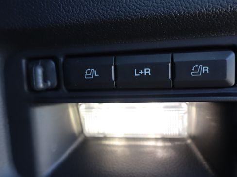 Used 2025 Ford Explorer ST AWD/4WD image 29