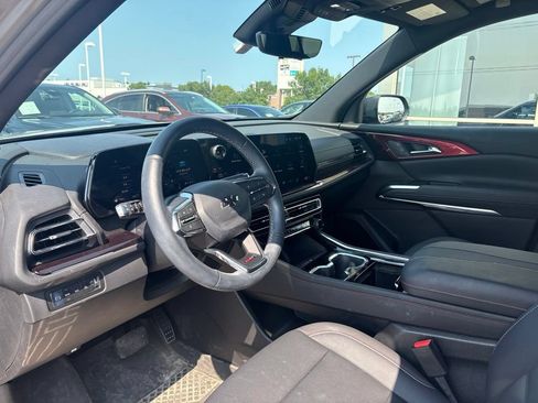 Used 2026 Chevrolet Traverse Z71 w/ Driver Confidence Package AWD/4WD image 10