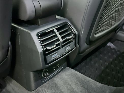 Used 2020 Audi Q3 2.0T Premium w/ Convenience Package image 26