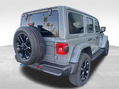 Used 2023 Jeep Wrangler Unlimited Sahara w/ Cold Weather Group image 5