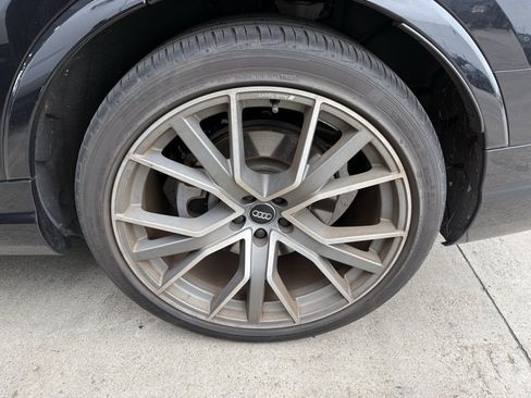 Used 2019 Audi Q7 3.0T Prestige w/ Prestige Package image 6