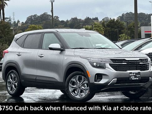 New 2026 Kia Seltos LX image 2