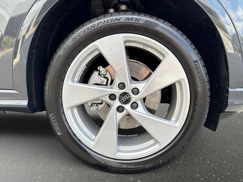 Certified 2025 Audi Q5 Premium w/ Premium Plus AWD/4WD image 8