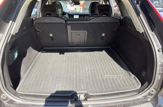 Used 2024 Volvo XC60 B5 Core w/ Protection Package Premier AWD/4WD image 10