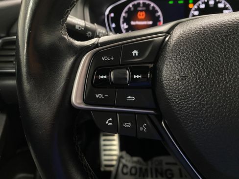 Used 2018 Honda Accord Sport image 16