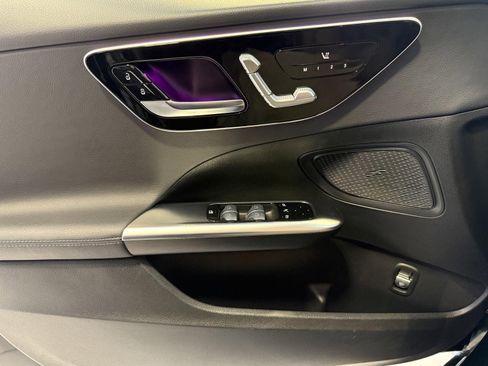 Used 2022 Mercedes-Benz C 300 4MATIC Sedan image 32