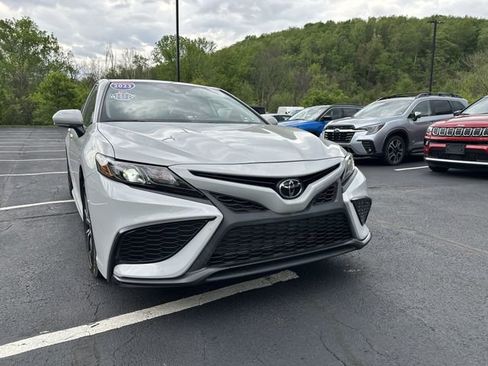 Used 2023 Toyota Camry SE FWD image 11