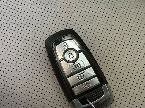 Used 2024 Ford Escape Platinum image 41