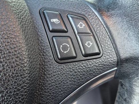 Used 2013 BMW 328i Convertible image 46