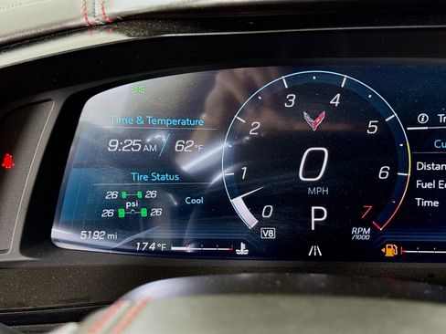 Used 2024 Chevrolet Corvette Stingray Premium Conv w/ Z51 Performance Package RWD image 12