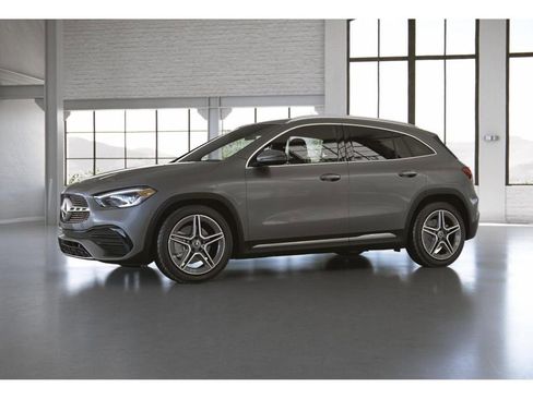 Certified 2023 Mercedes-Benz GLA 250 4MATIC image 38