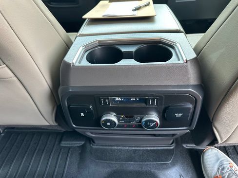 Used 2021 Ford Expedition Limited RWD image 19