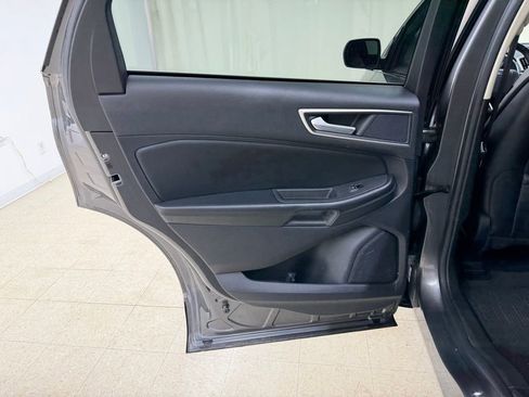 Used 2021 Ford Edge SEL image 15