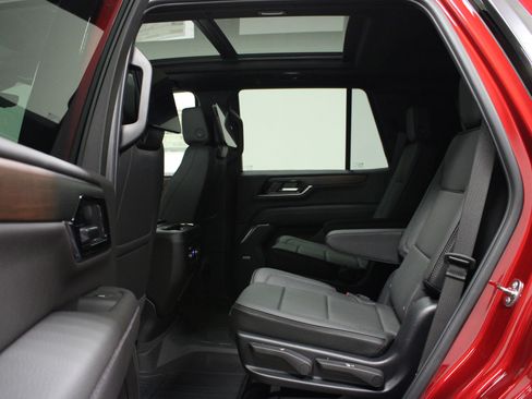 New 2026 GMC Yukon Denali AWD/4WD image 14