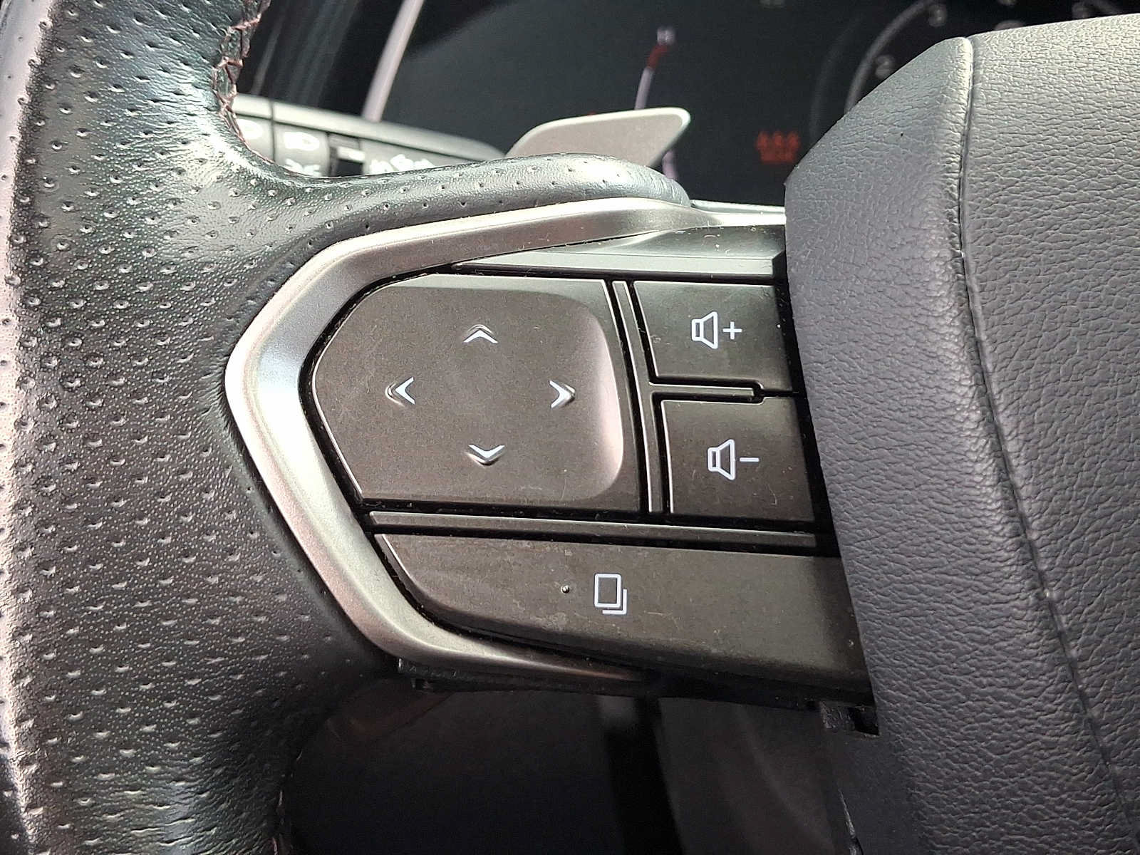 Used 2023 Lexus RX 350 F Sport w/ Accessory Package AWD/4WD image 21