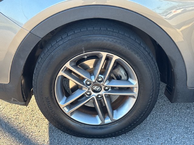 Used 2017 Hyundai Santa Fe Sport FWD image 27