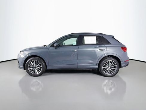 Used 2023 Audi Q3 2.0T Premium w/ Convenience Package AWD/4WD image 4