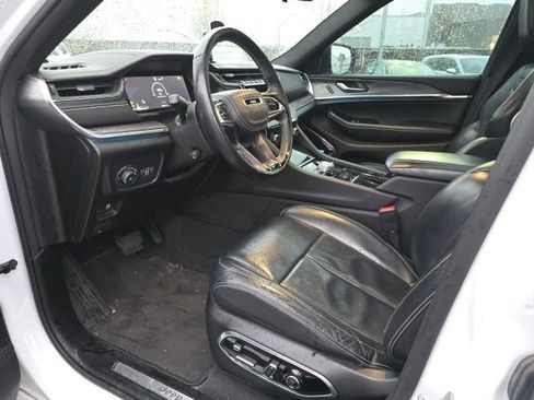 Used 2022 Jeep Grand Cherokee L Overland w/ Advanced Protech Group III image 19