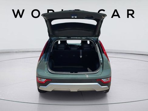 New 2025 Kia Niro EX FWD image 18