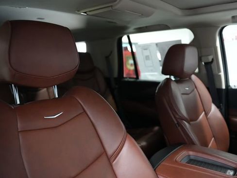 Used 2019 Cadillac Escalade Premium Luxury AWD/4WD image 26