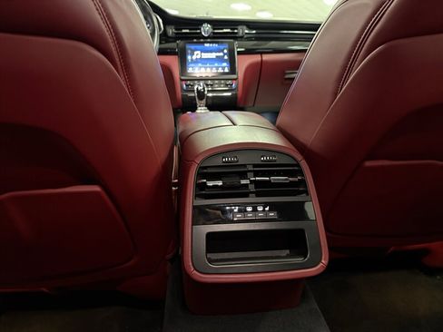 Used 2018 Maserati Quattroporte S GranLusso image 19