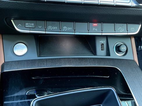 Used 2025 Audi Q5 2.0T Premium Plus image 16