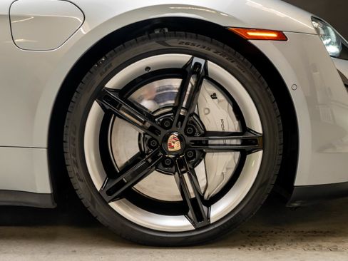 Certified 2020 Porsche Taycan 4S AWD/4WD image 15