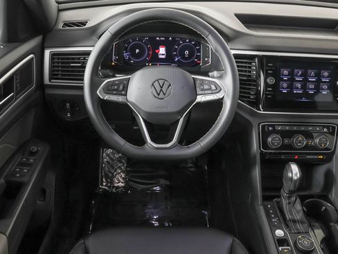Used 2023 Volkswagen Atlas Cross Sport SE w/ Panoramic Sunroof Package AWD/4WD image 38