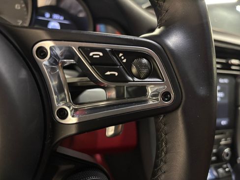 Used 2019 Porsche 911 Carrera 4S AWD/4WD image 28
