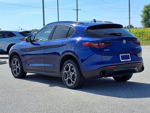 Used 2022 Alfa Romeo Stelvio Sprint image 29