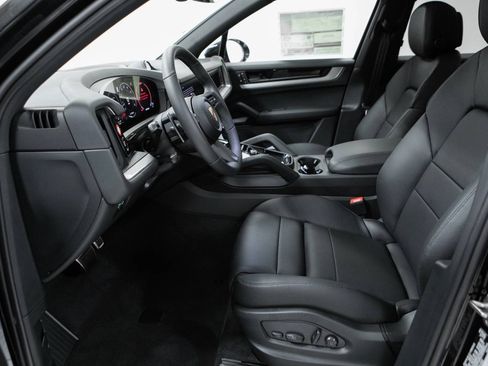 Certified 2026 Porsche Cayenne S AWD/4WD image 22