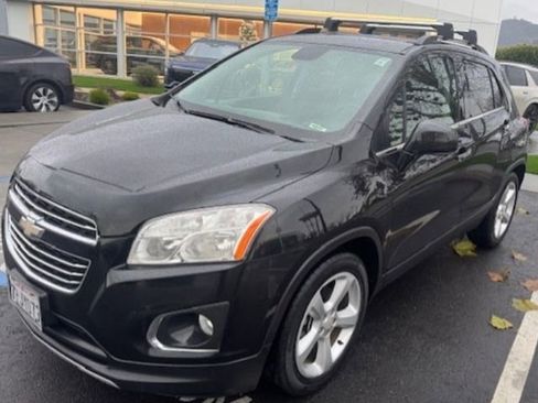 Used 2016 Chevrolet Trax LTZ w/ LPO, Cargo Package image 4