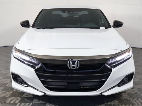Used 2022 Honda Accord Sport image 2
