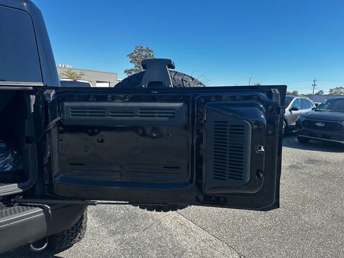 New 2025 Ford Bronco Badlands image 44