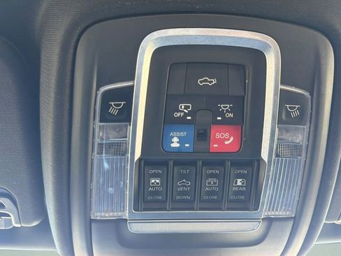 Used 2019 RAM 1500 Laramie image 27