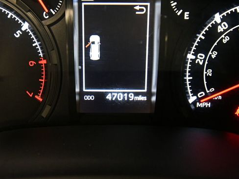 Certified 2024 Toyota 4Runner SR5 Premium image 18