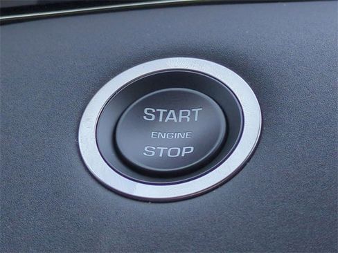 Used 2026 Land Rover Range Rover Evoque S image 28