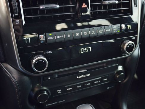 Used 2022 Lexus GX 460 Premium image 23