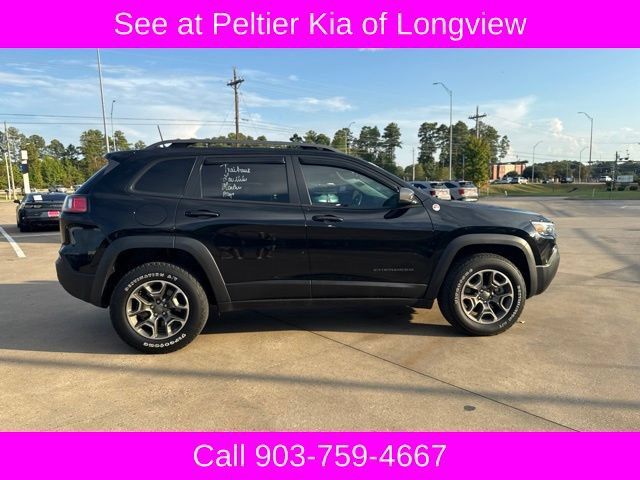 Used 2020 Jeep Cherokee Trailhawk w/ Cold Weather Group AWD/4WD image 6