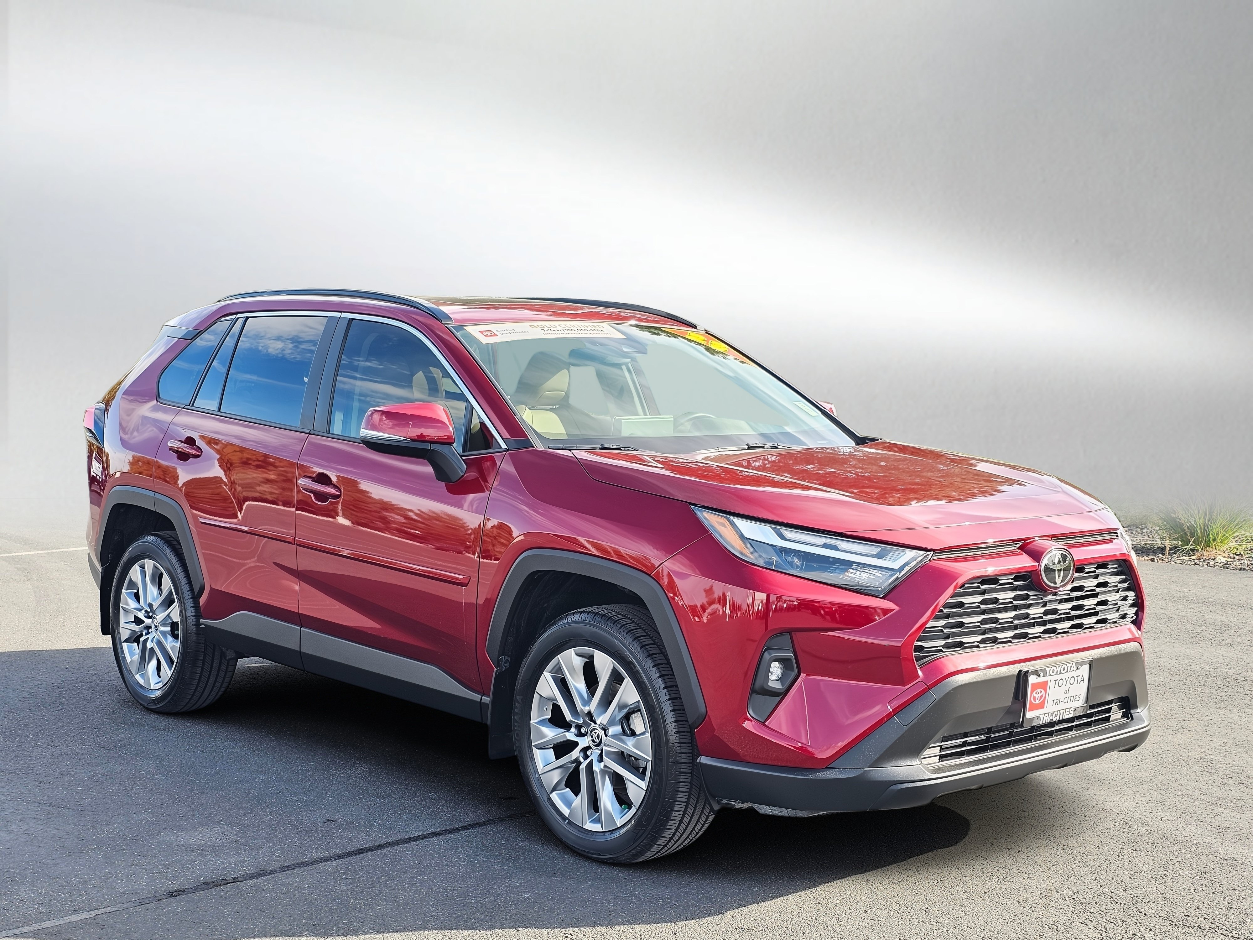 Certified 2023 Toyota RAV4 XLE Premium AWD/4WD image 7