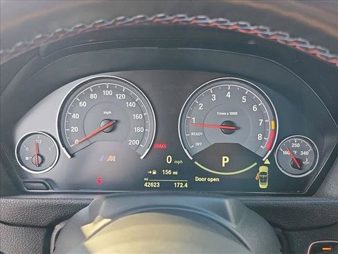 Used 2019 BMW M4 Convertible w/ Competition Package RWD image 10
