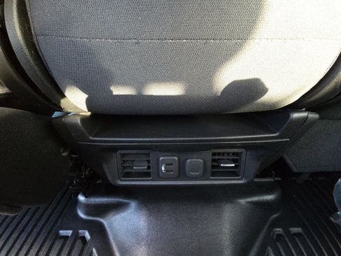 Used 2023 Chevrolet Silverado 3500 LT w/ Convenience Package image 30