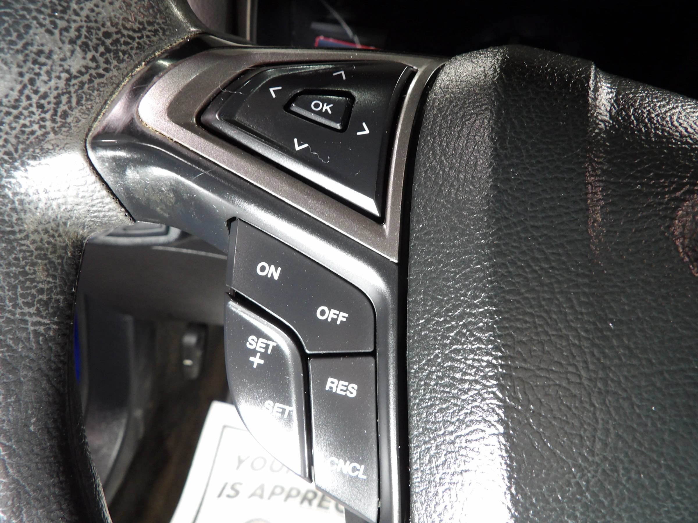 Used 2018 Ford Fusion SE w/ Fusion SE Technology Package FWD image 18