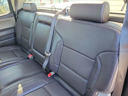 Used 2018 Chevrolet Silverado 1500 LT w/ All Star Edition image 10