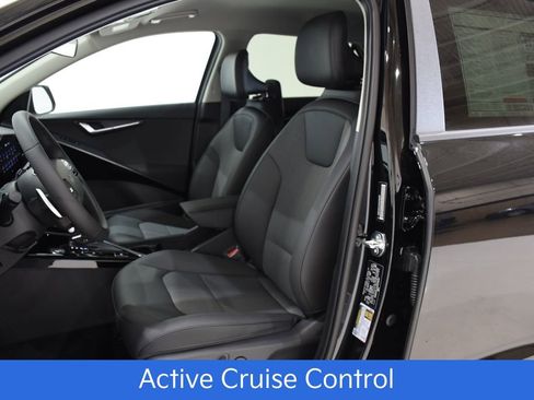 New 2025 Kia Niro EX FWD image 18