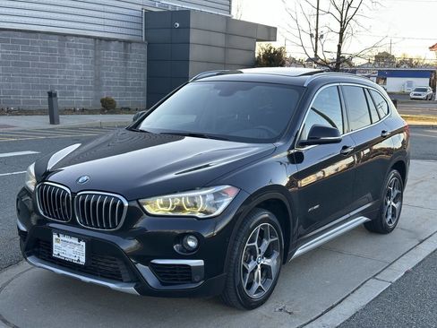Used 2017 BMW X1 xDrive28i image 1