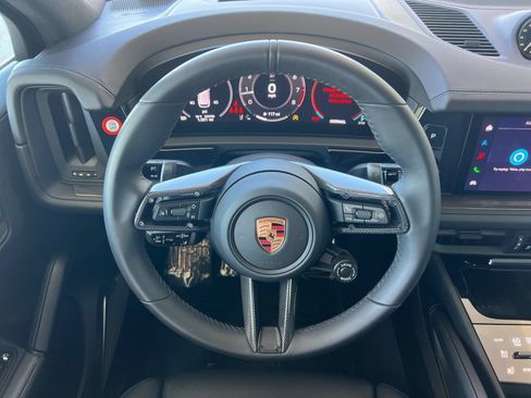 Used 2026 Porsche Cayenne GTS AWD/4WD image 14